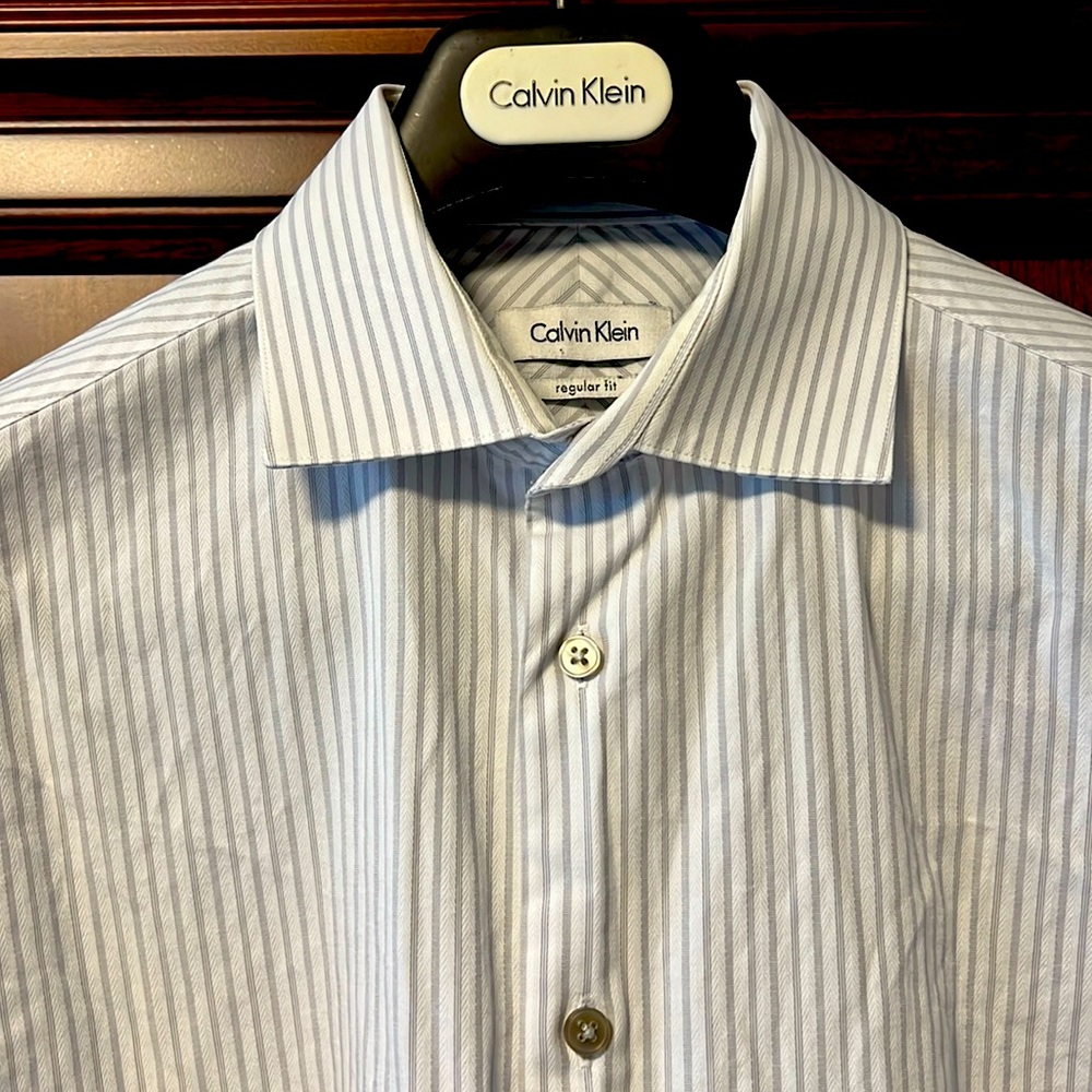 Calvin Klein Classic White with Light Gray Stripes Regular-Fit Dress Shirt!
